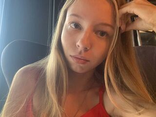 camwhore shaved pussy AdenaMcfalls