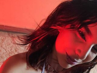 kinky webcam model AylaStonne