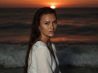 naked cam DelilahCoryea