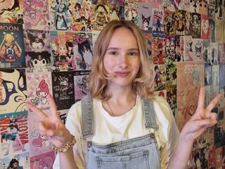 naked girl with live cam masturbating LisetteMaupredi
