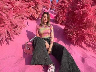sex cam live LouveniaPranger