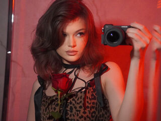 jasmin webcam model LunaBruna