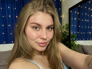 naked girl with webcam MilaOlivers