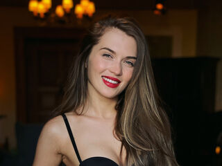 free camsex QuinnTakara