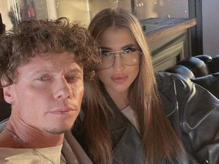 camcouple livesex LeoAndAlice