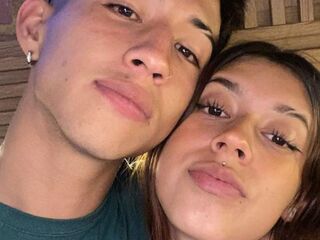 hot naked camcouple live MikeAndEva