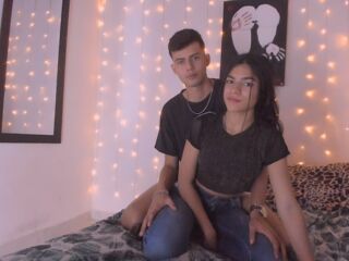 live porn webcam SarahandMarck