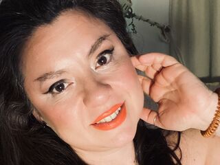 spanking live cam EllaWoodstock