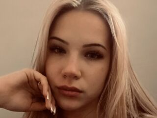 web cam show AletaKunde
