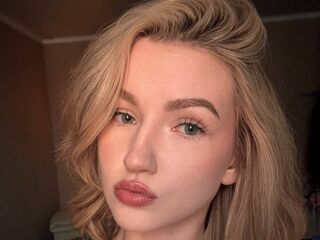 girl naked AmyConnelly