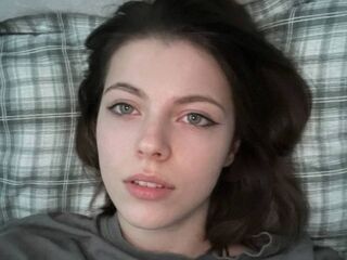 nude cam AntoinetteCurtis