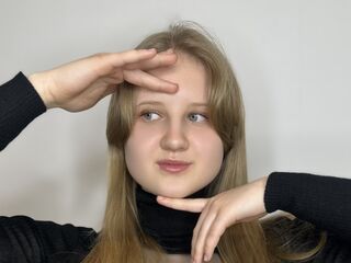 naked girl with live cam masturbating ArmindaMerry