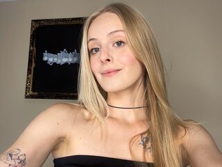 naughty cam girl AshliJonsson