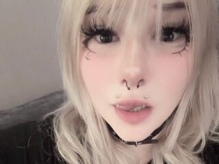 girl webcam BillyeRom