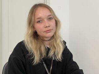 girl BonnieRad