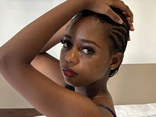 cam chatroom BrianaHadid