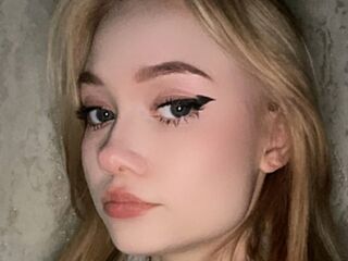 free live chat CecilyBurnard