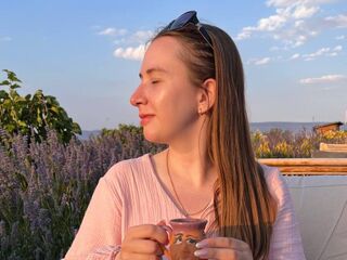 free live sexcam CherylWien
