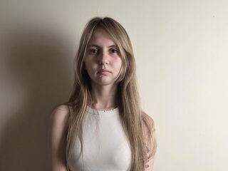 nude webcam girl CrissyLescano