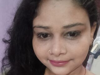 beautiful girlcam CurvySoniya