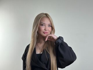 fingering camgirl DaphneBaczewski