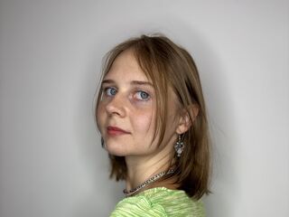 striptease cam DenniseVerso