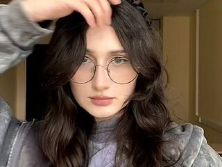 girl DianneBrowie