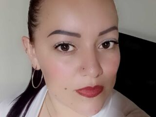 beautiful webcam girl DinaCarls