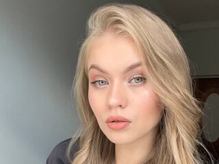 free video chat room ElaraBrooks