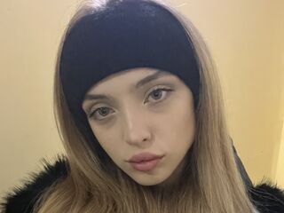 hot webcam video EmiliSkay