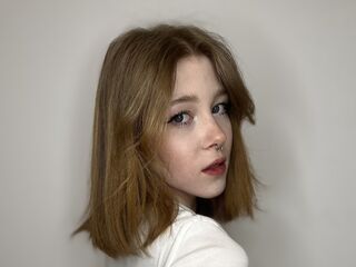 topless girl EmiliaMurchie