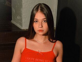 camwhore masturbating with vibrator EmoryWanz