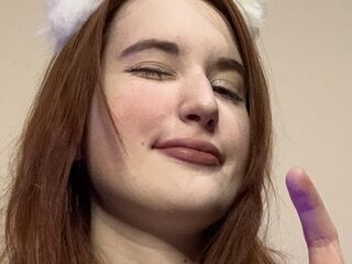 camwhore fingering shaved pussy EvaBorn
