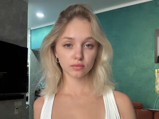 girl chat room EveMorrison