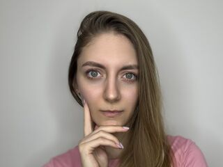 striptease cam GenevaAndrode