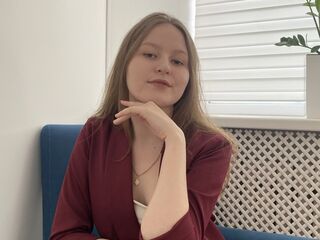 camgirl fingering wet pussy GermaineMoland