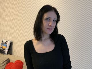 live webcam performer GussGulya