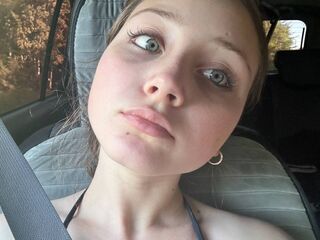 naked cam girl fingering pussy HelgaHumenik