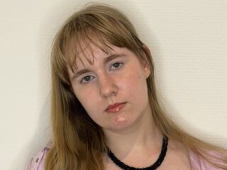 closeup web cam HyonGepner