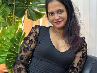 topless webcam girl JasmineLoony