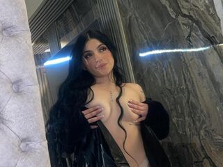 masturbating girl JulietaMessy