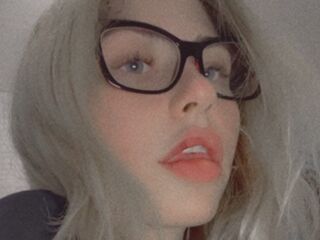 shaved pussy webcam KatlynHoppel