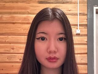 free chat KenishaFaylor