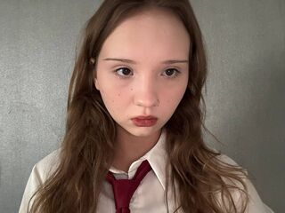 naked cam girl fingering pussy LaritaLudemann