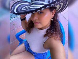 nude cam girl pic LauraPhol