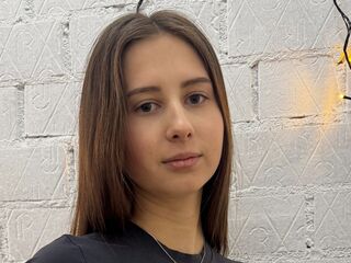 fingering webcam girl LaurynTinkle