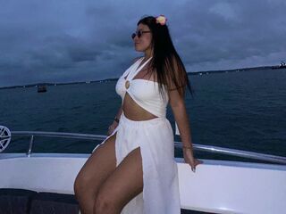 fingering camgirl LeilaCole