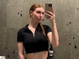 hot cam girl masturbating LessieNunz