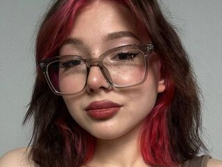 nude webcamgirl picture LessyGrayce