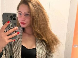 naked camgirl gallery LillieMann